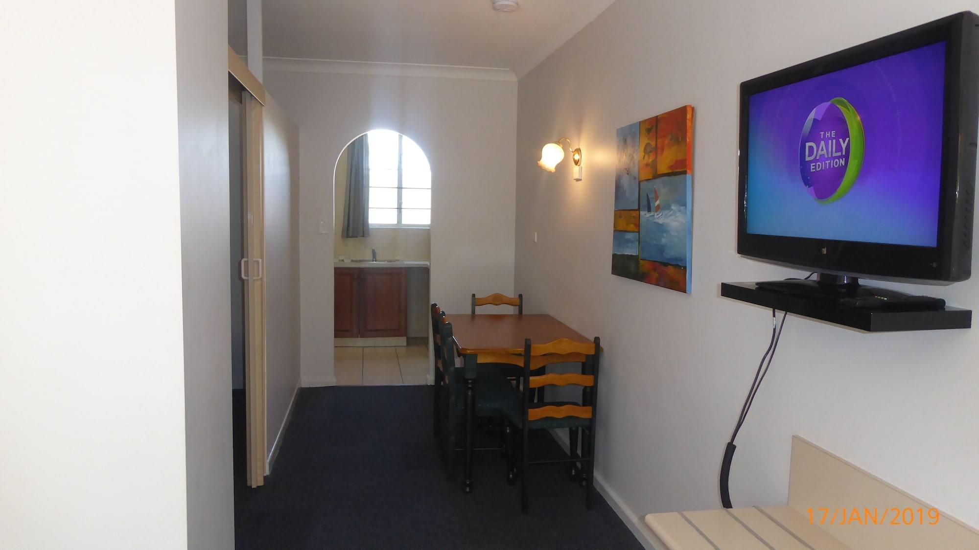 Tower Court Motel - Adults Only Haven Hervey Bay Dış mekan fotoğraf