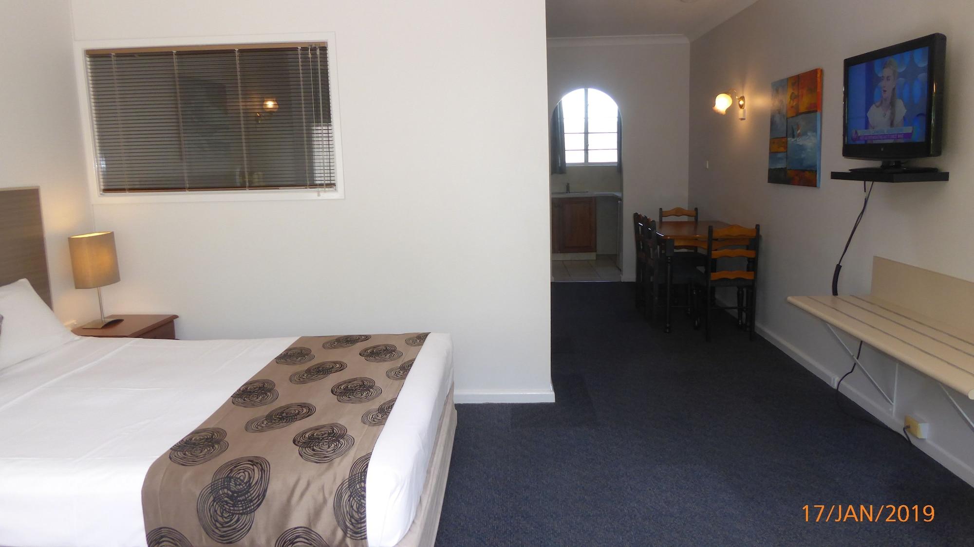 Tower Court Motel - Adults Only Haven Hervey Bay Dış mekan fotoğraf