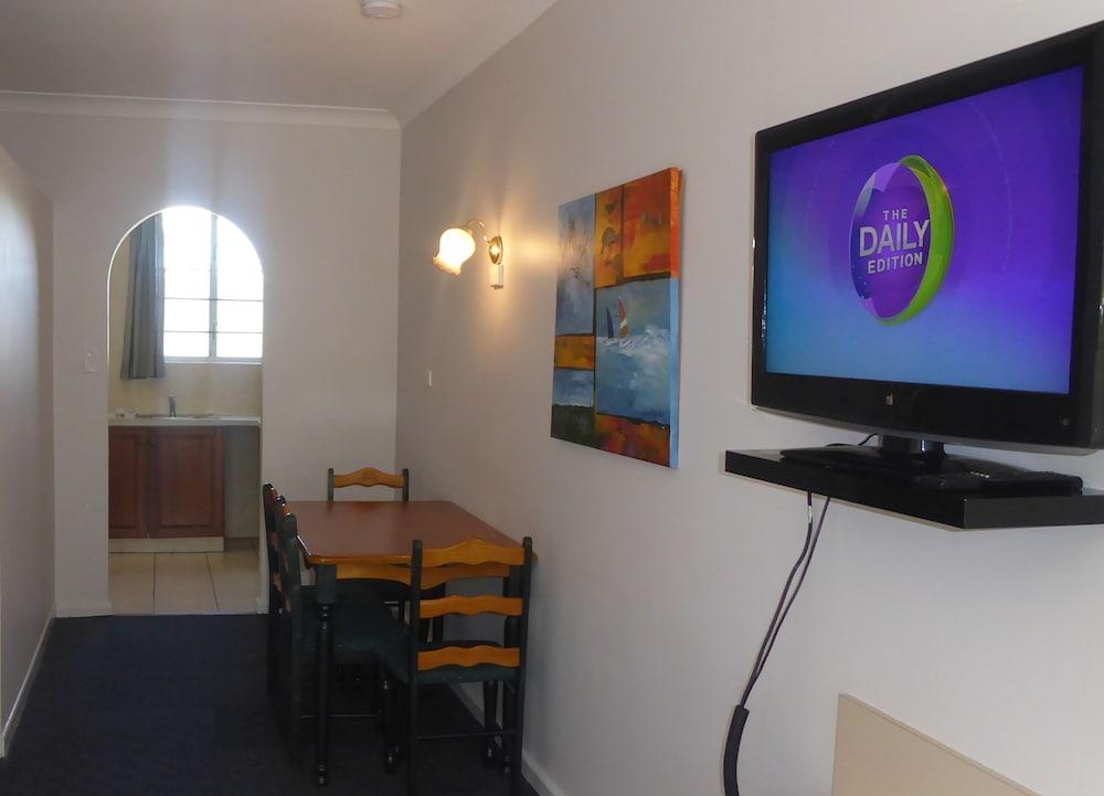 Tower Court Motel - Adults Only Haven Hervey Bay Dış mekan fotoğraf