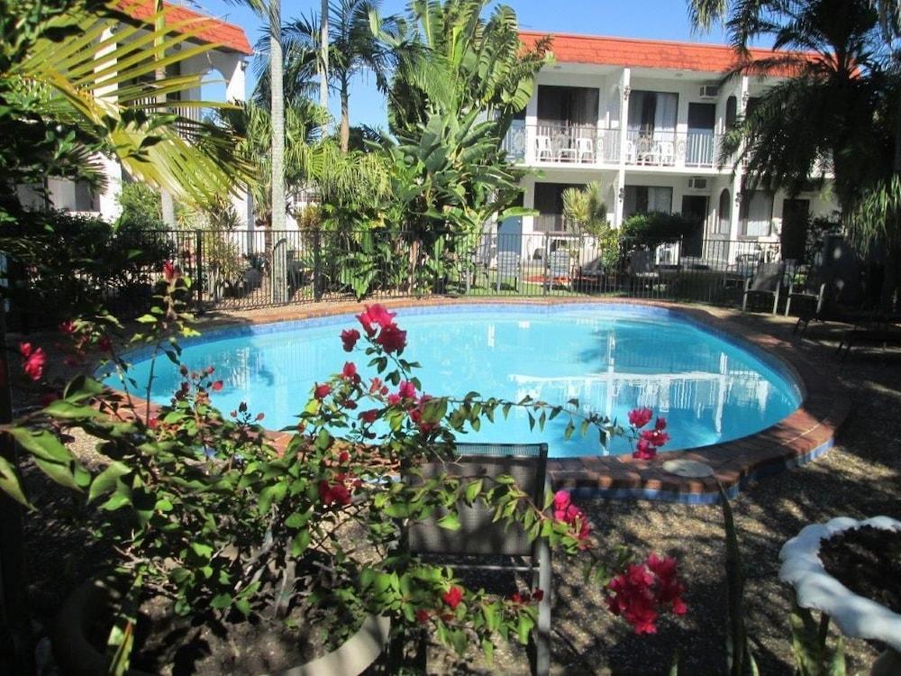 Tower Court Motel - Adults Only Haven Hervey Bay Dış mekan fotoğraf