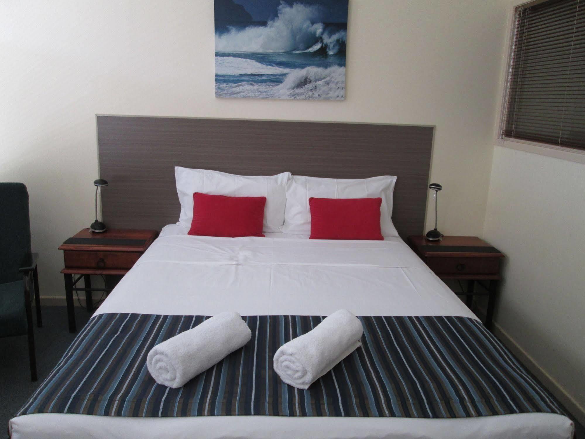 Tower Court Motel - Adults Only Haven Hervey Bay Dış mekan fotoğraf