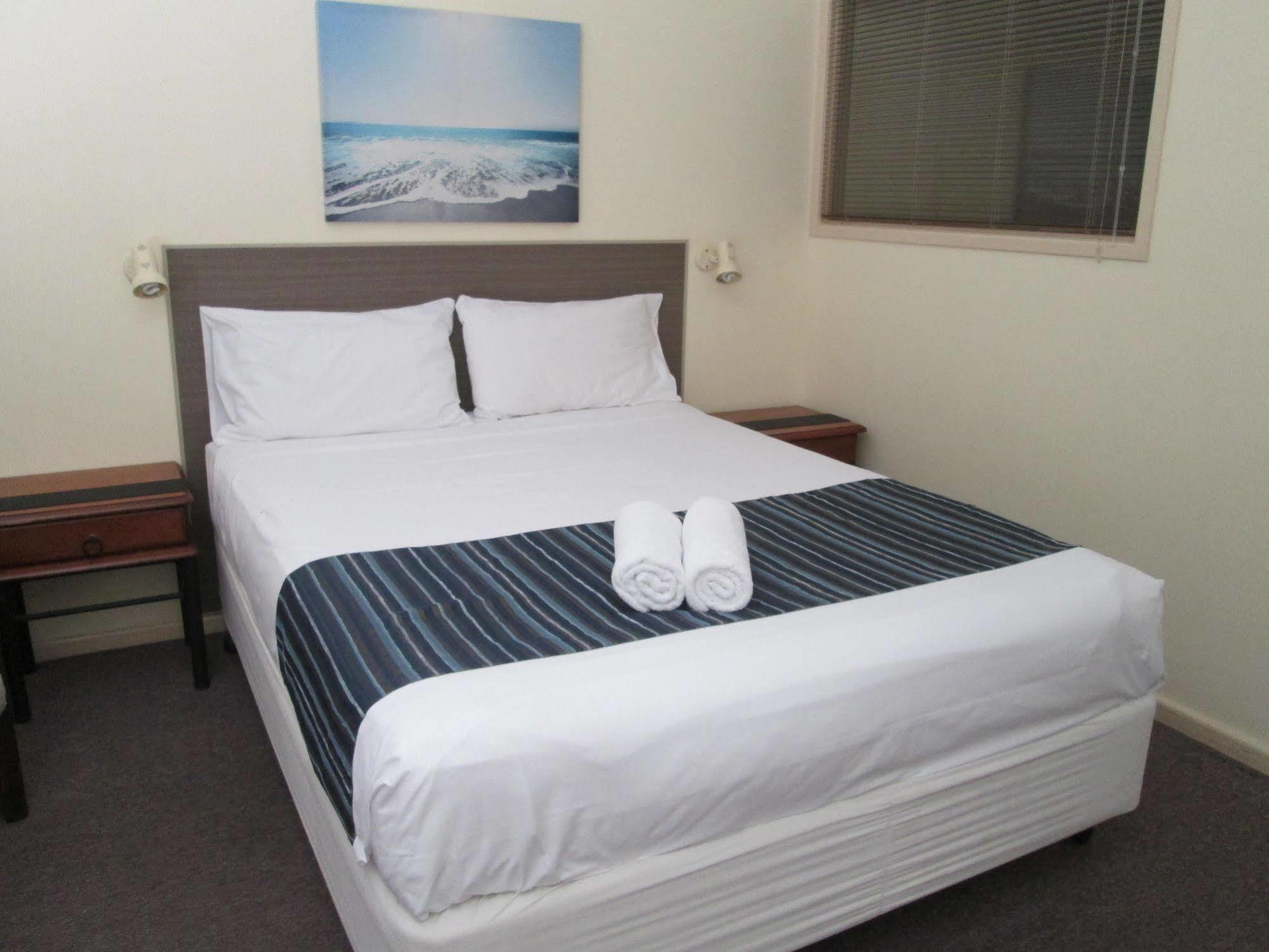 Tower Court Motel - Adults Only Haven Hervey Bay Dış mekan fotoğraf