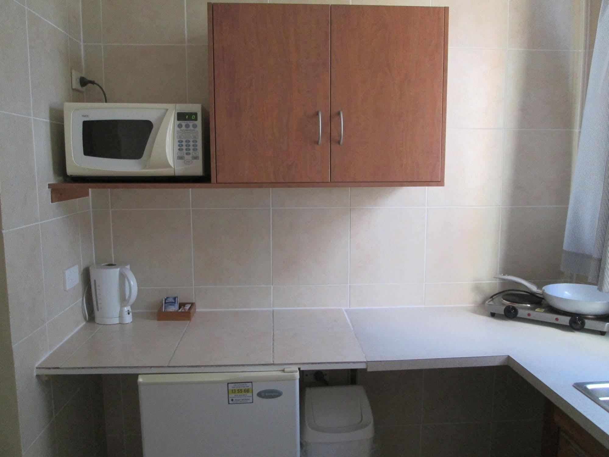 Tower Court Motel - Adults Only Haven Hervey Bay Dış mekan fotoğraf