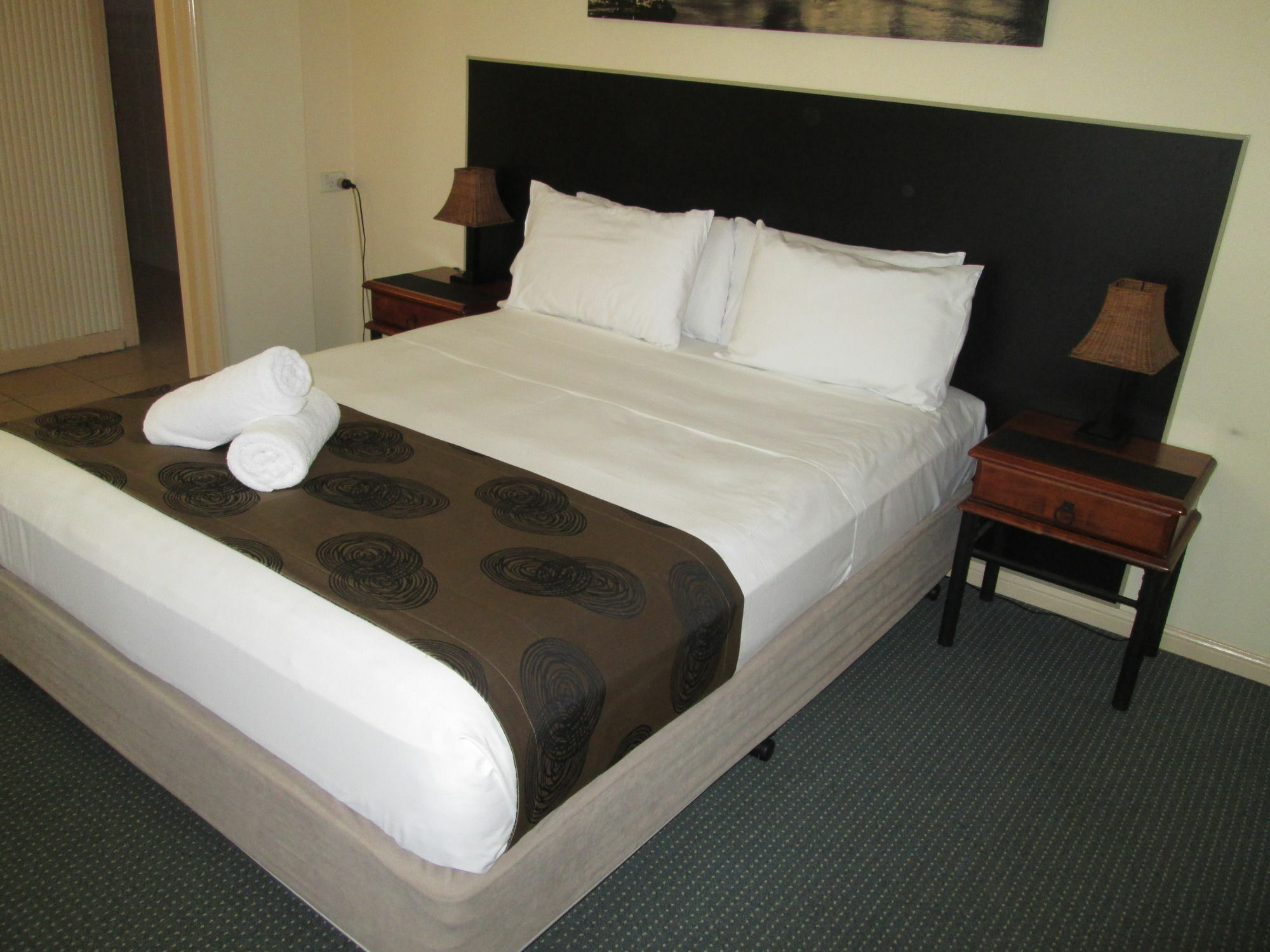 Tower Court Motel - Adults Only Haven Hervey Bay Dış mekan fotoğraf